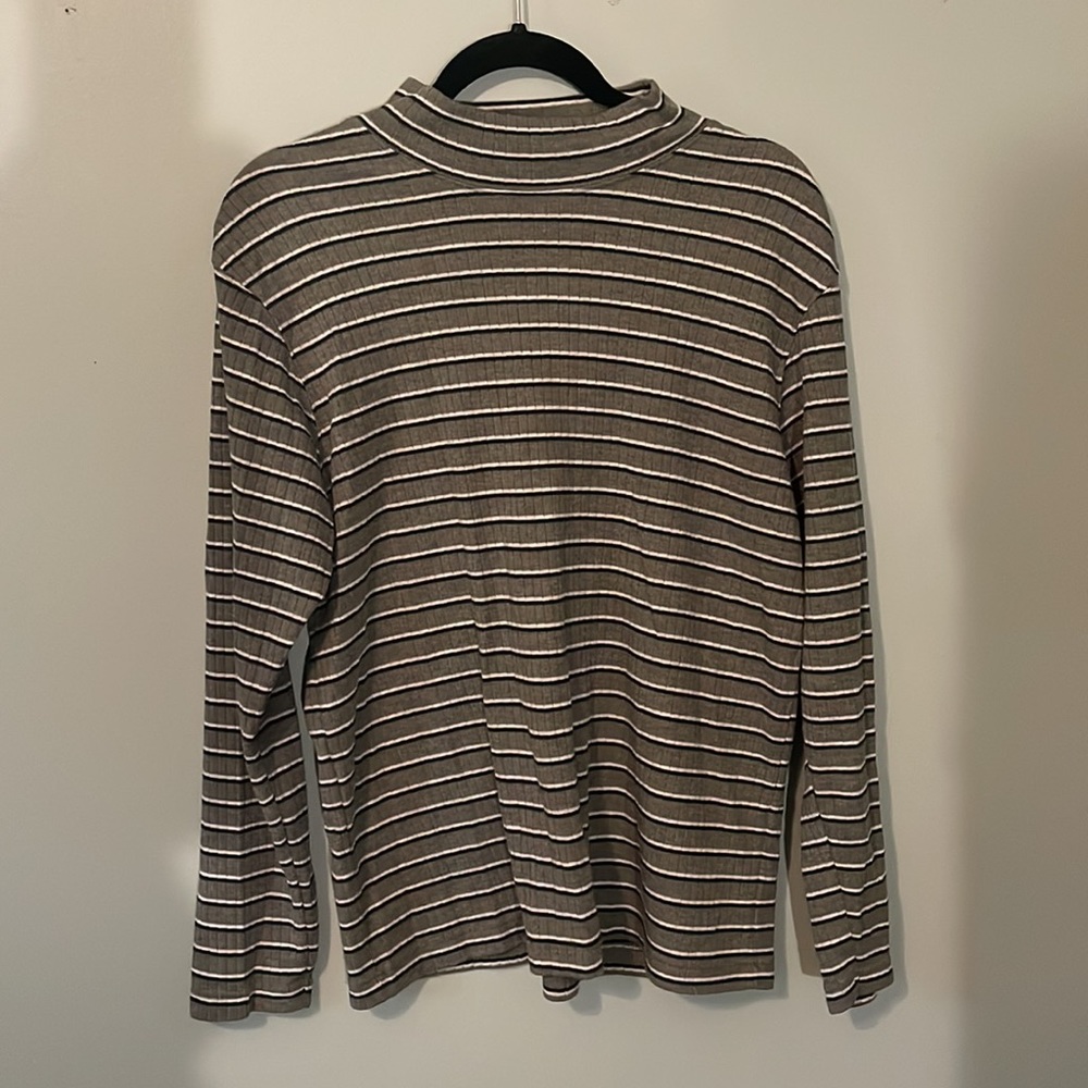 Classic elements medium green striped turtle neck